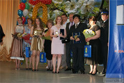В 2012 году школы города Московский выпустят 9 медалистов