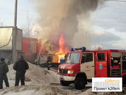 В Граде Московский сгорели несколько бытовок